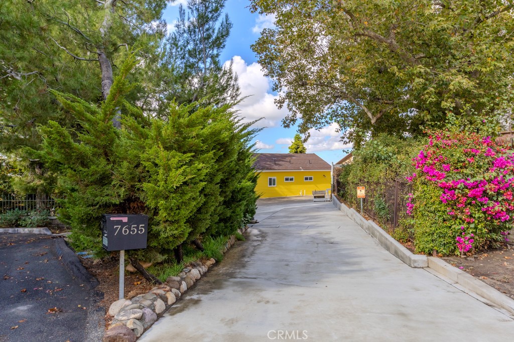 7655 E Silver Dollar Lane