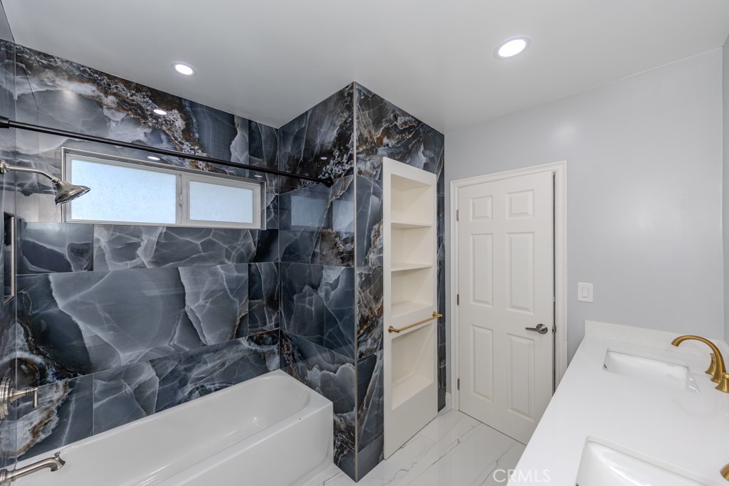 7655 E Silver Dollar Lane