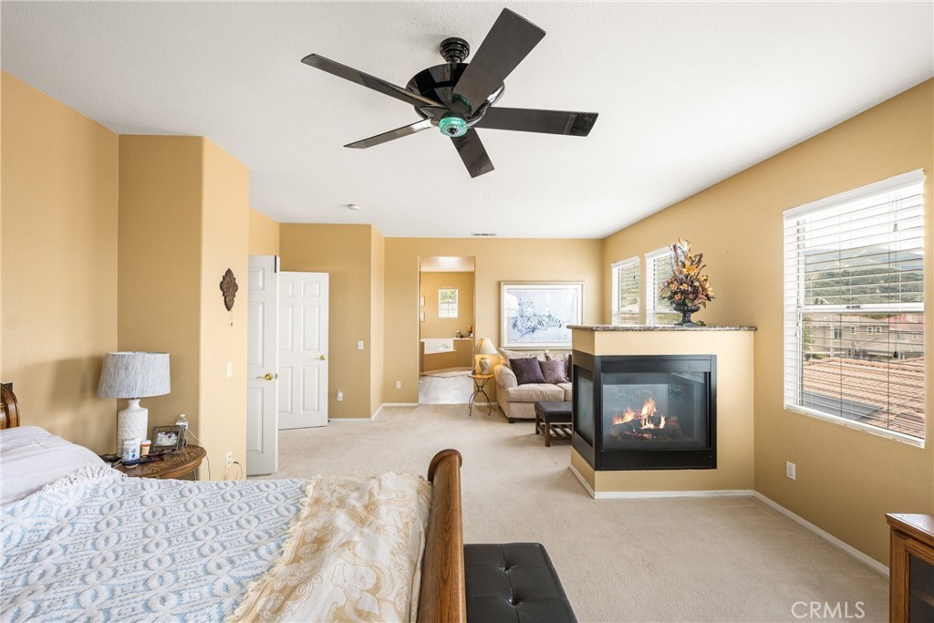 833 W Orange Heights