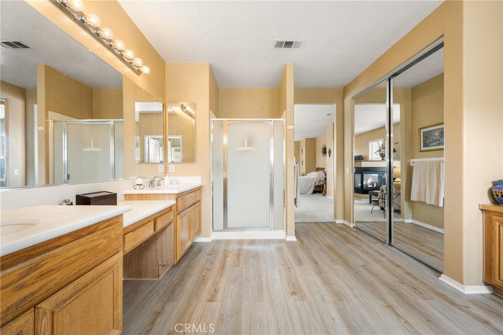 833 W Orange Heights