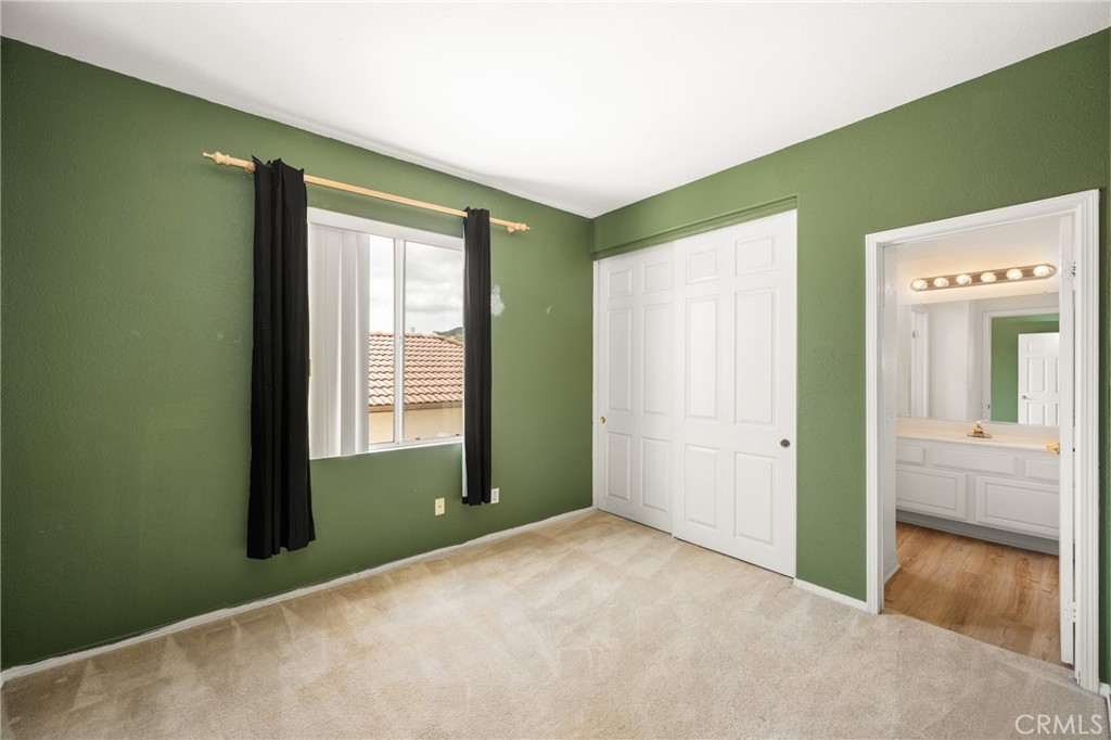 833 W Orange Heights