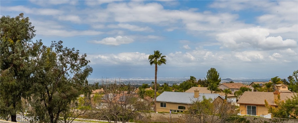 833 W Orange Heights