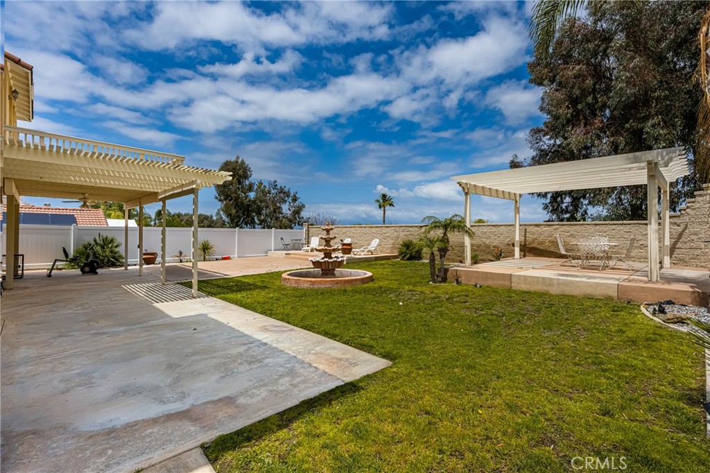 833 W Orange Heights