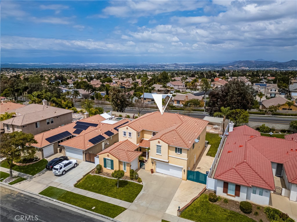 833 W Orange Heights