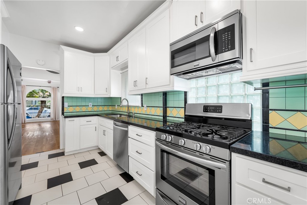 173 Santa Ana Avenue