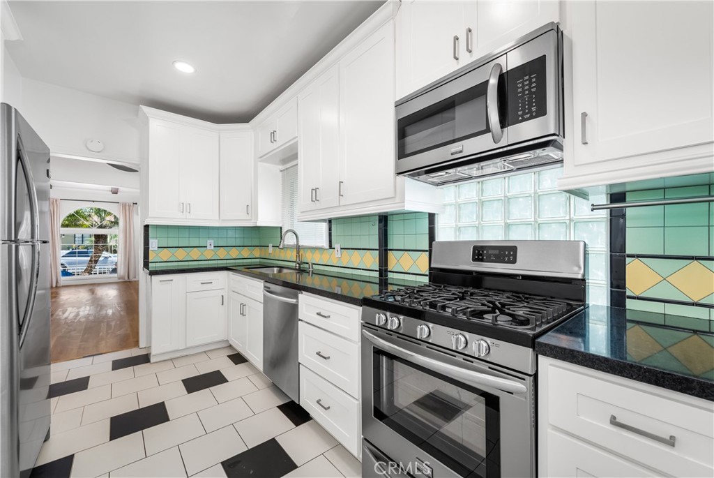 173 Santa Ana Avenue