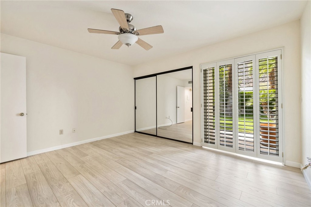 255 E Avenida Granada 211