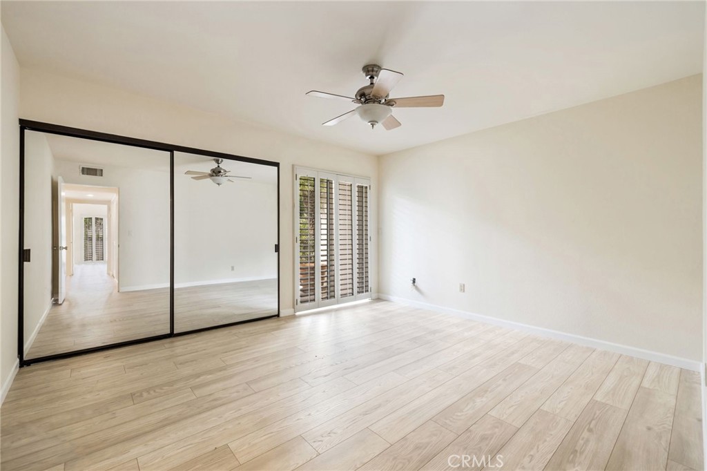 255 E Avenida Granada 211