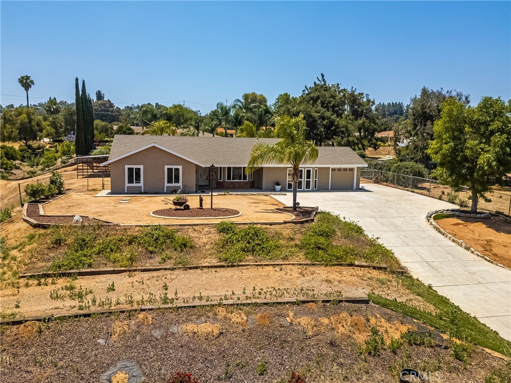 16481 Valle Vista Way