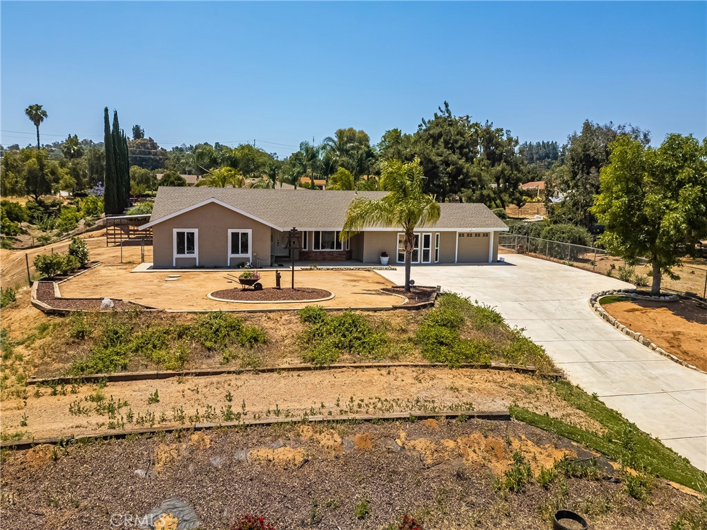 16481 Valle Vista Way