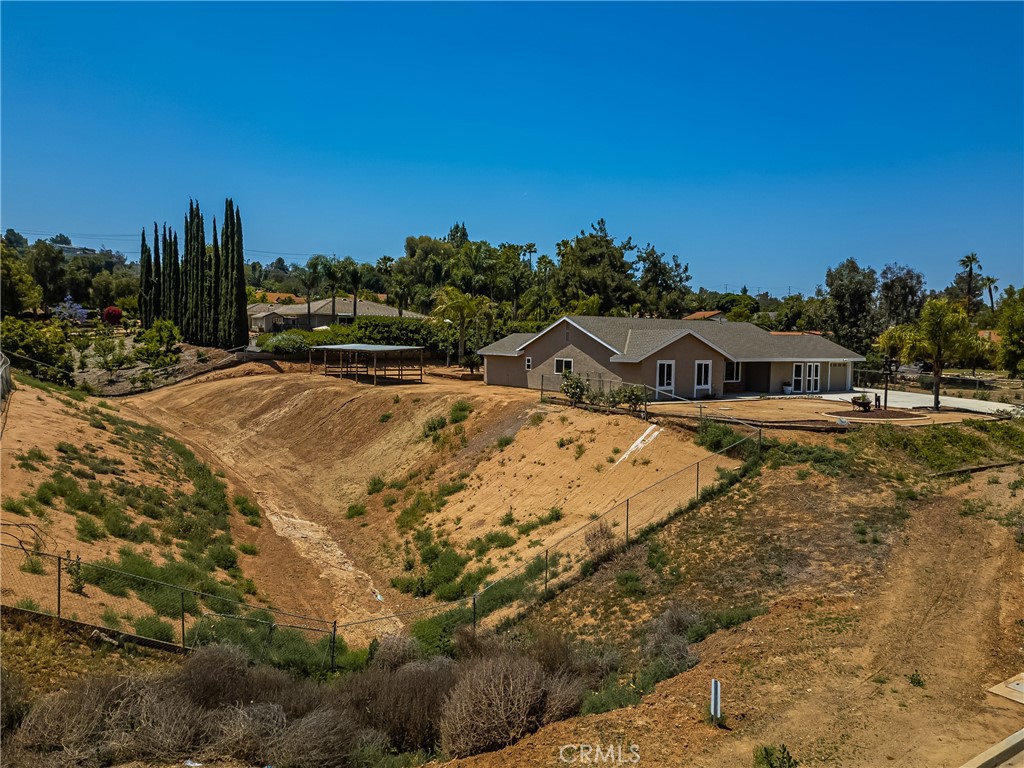 16481 Valle Vista Way