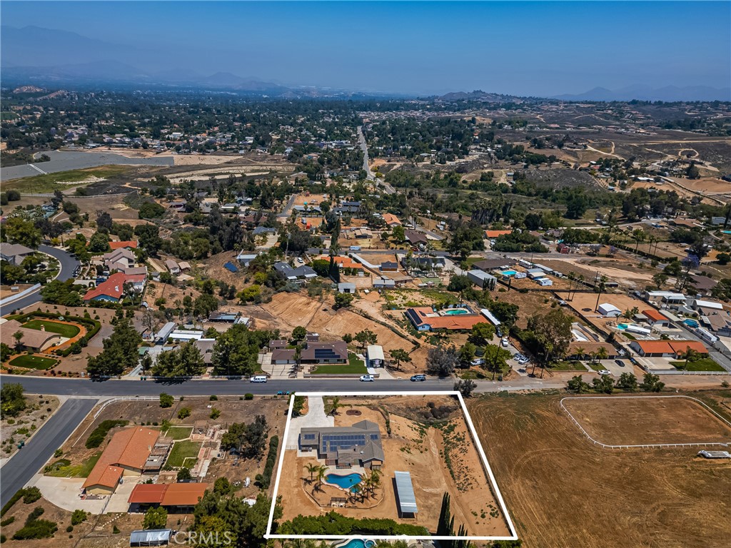 16481 Valle Vista Way