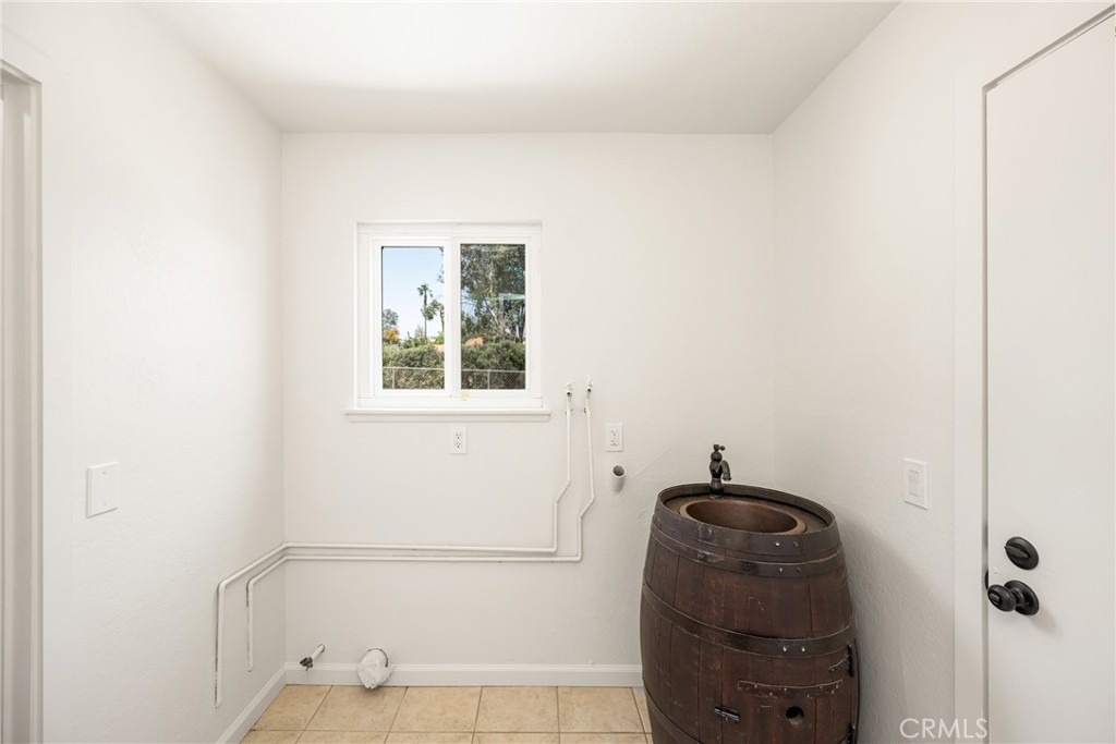 16481 Valle Vista Way