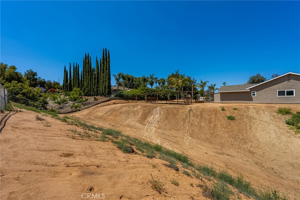 16481 Valle Vista Way