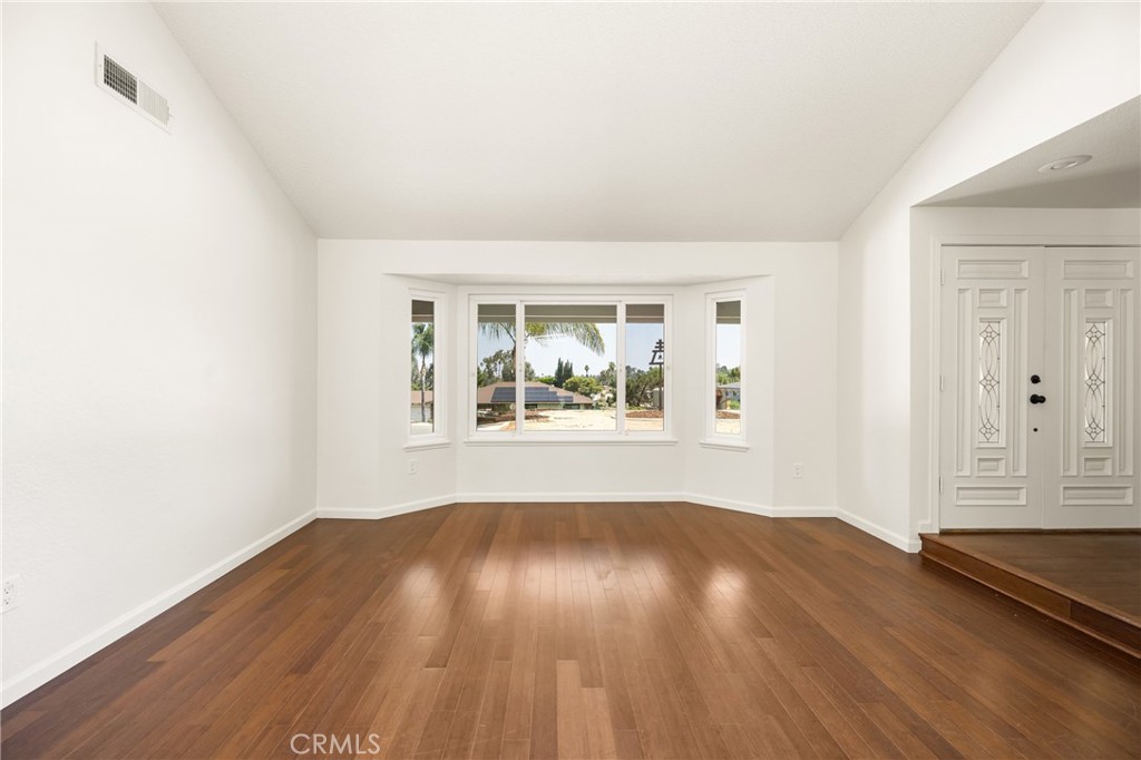 16481 Valle Vista Way