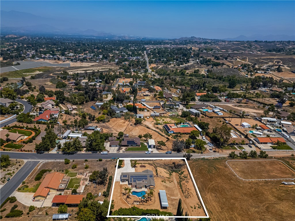 16481 Valle Vista Way