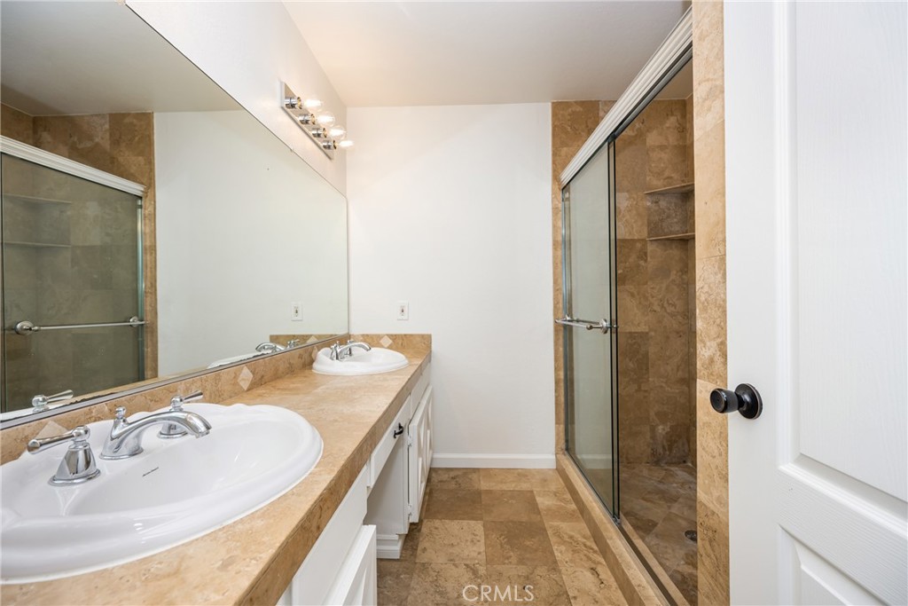 16481 Valle Vista Way