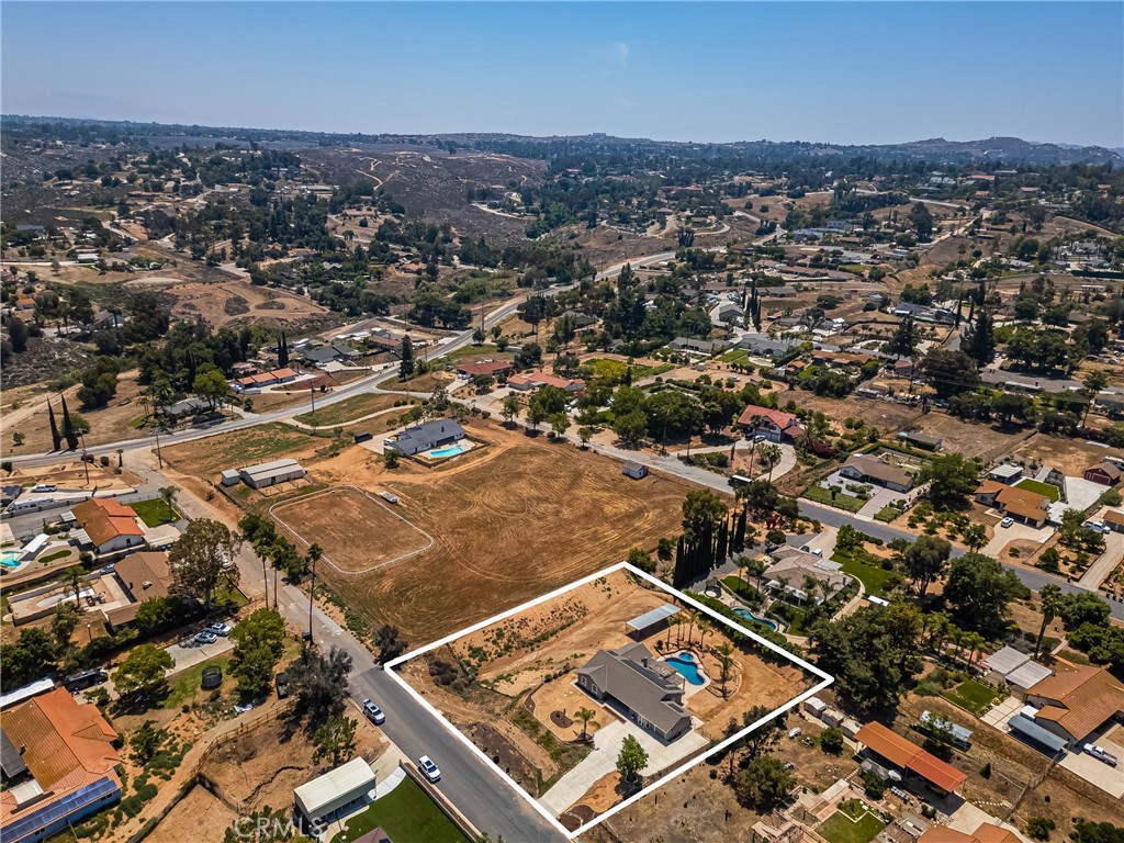 16481 Valle Vista Way