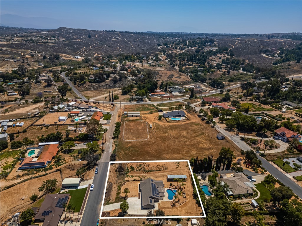 16481 Valle Vista Way