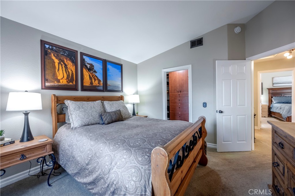 10 Corniche Drive E