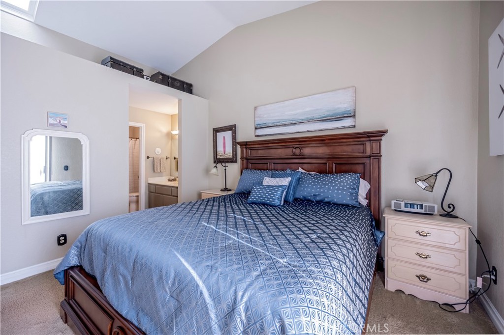 10 Corniche Drive E