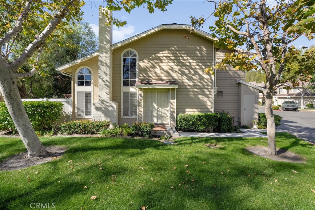 26426 Fox Glen 14