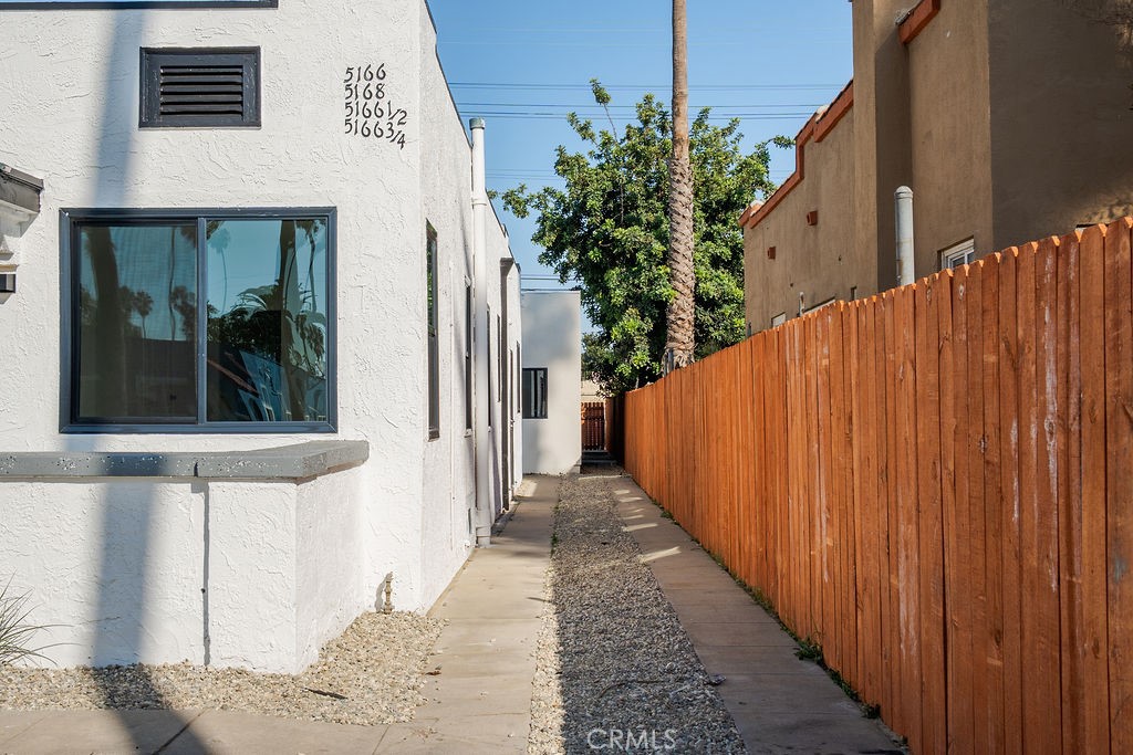 5166 S Manhattan 2