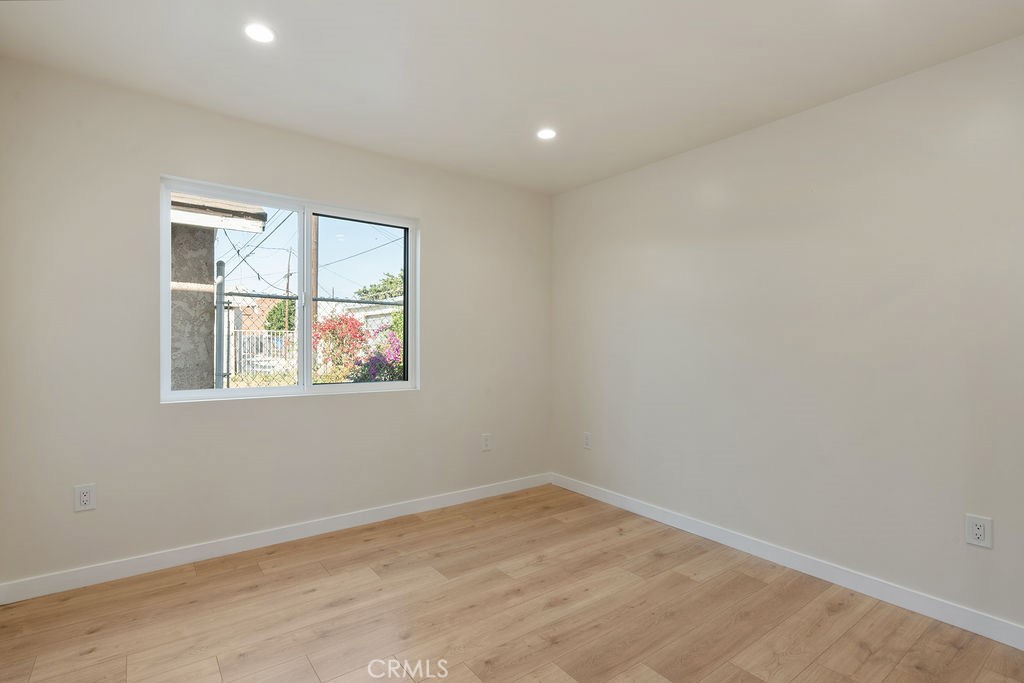 5166 S Manhattan 2