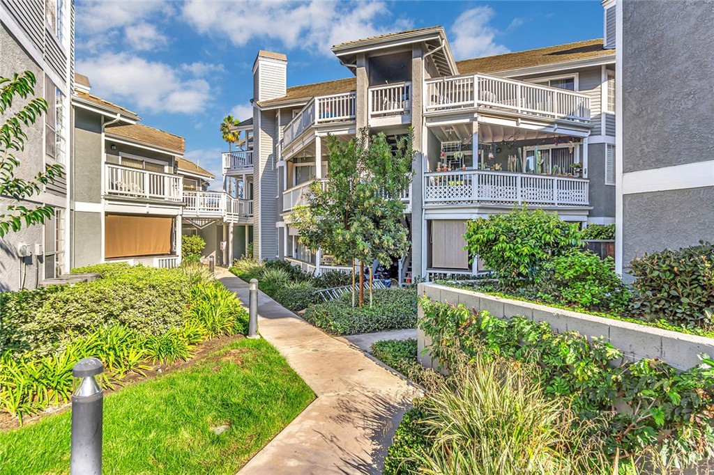 10371 Garden Grove Blvd. 27