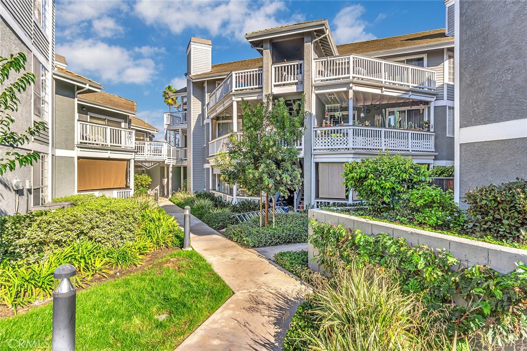 10371 Garden Grove Blvd. 27