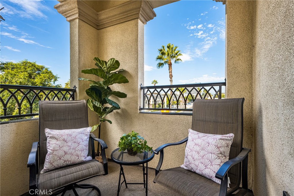 510 S Anaheim Boulevard S 7