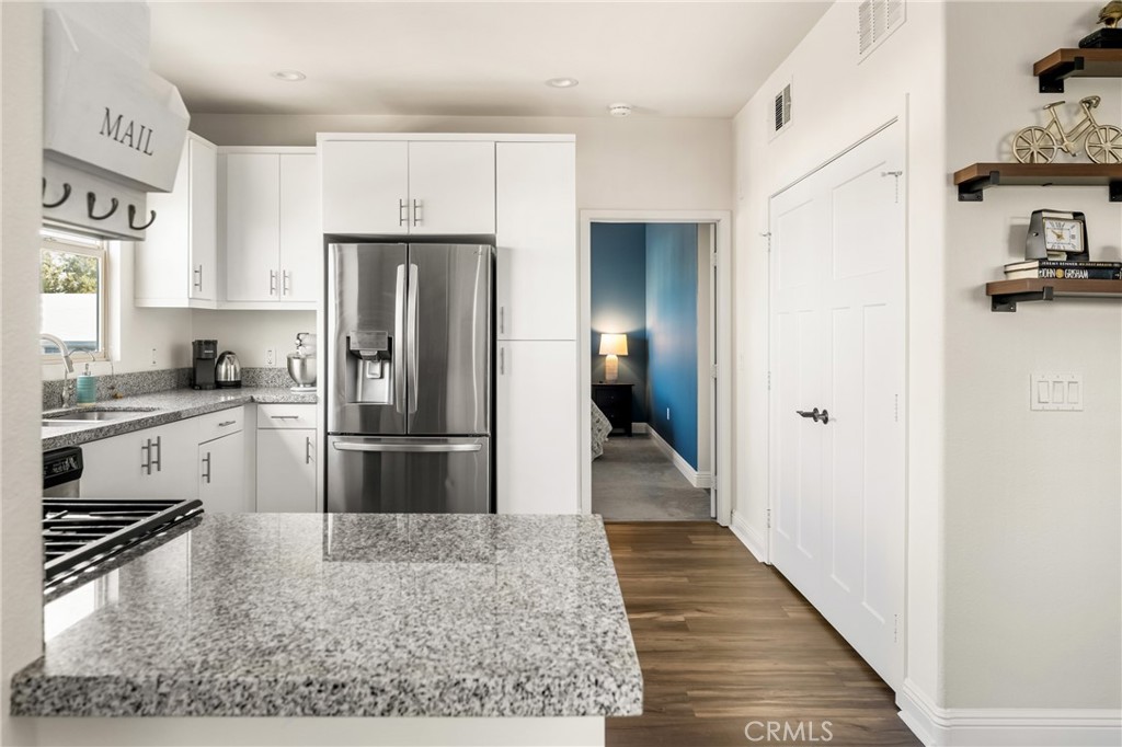 510 S Anaheim Boulevard S 7