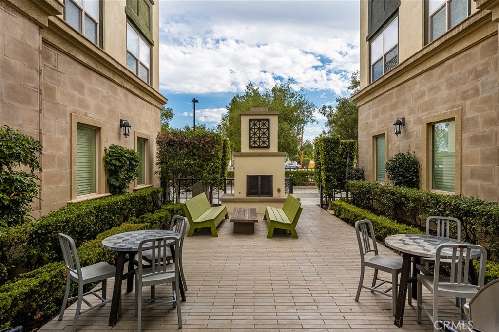 510 S Anaheim Boulevard S 7