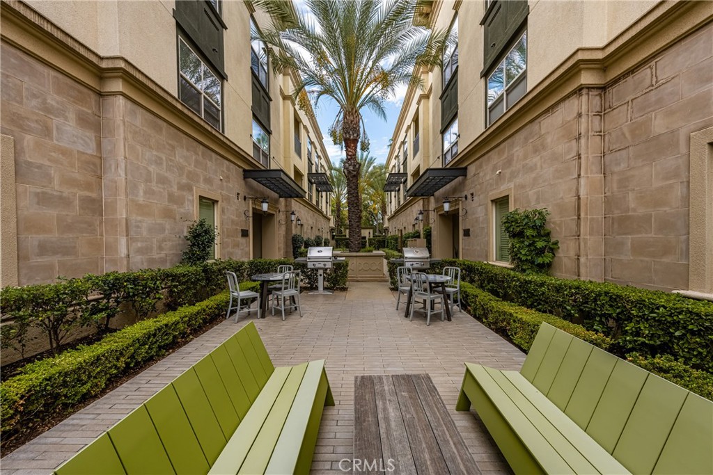 510 S Anaheim Boulevard S 7