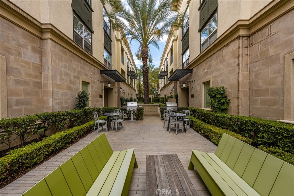 510 S Anaheim Boulevard S 7