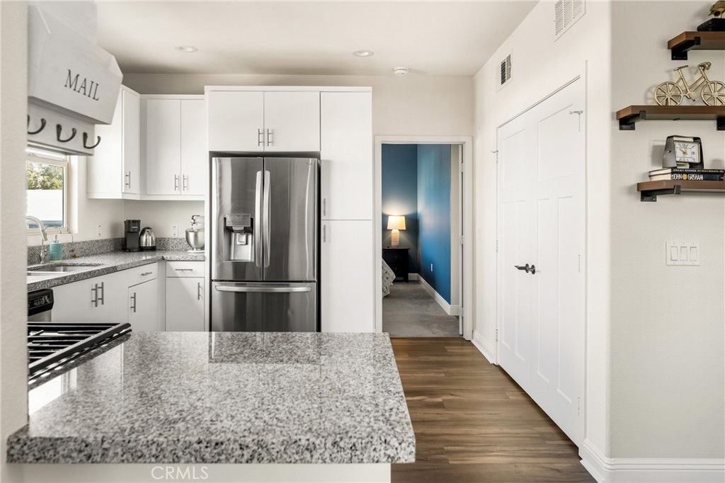 510 S Anaheim Boulevard S 7