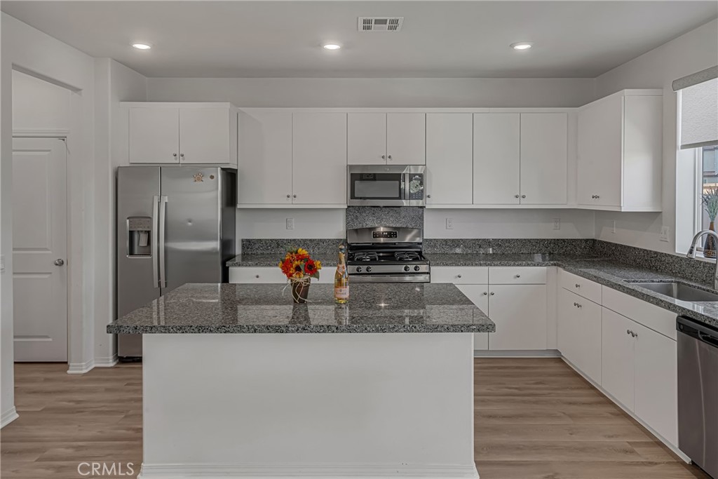 36985 Camino Springs Ave