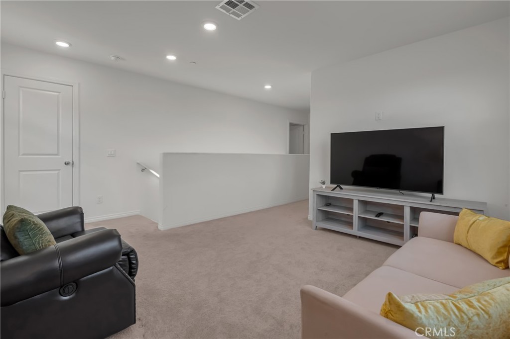 36985 Camino Springs Ave