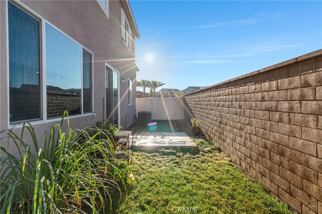 36985 Camino Springs Ave