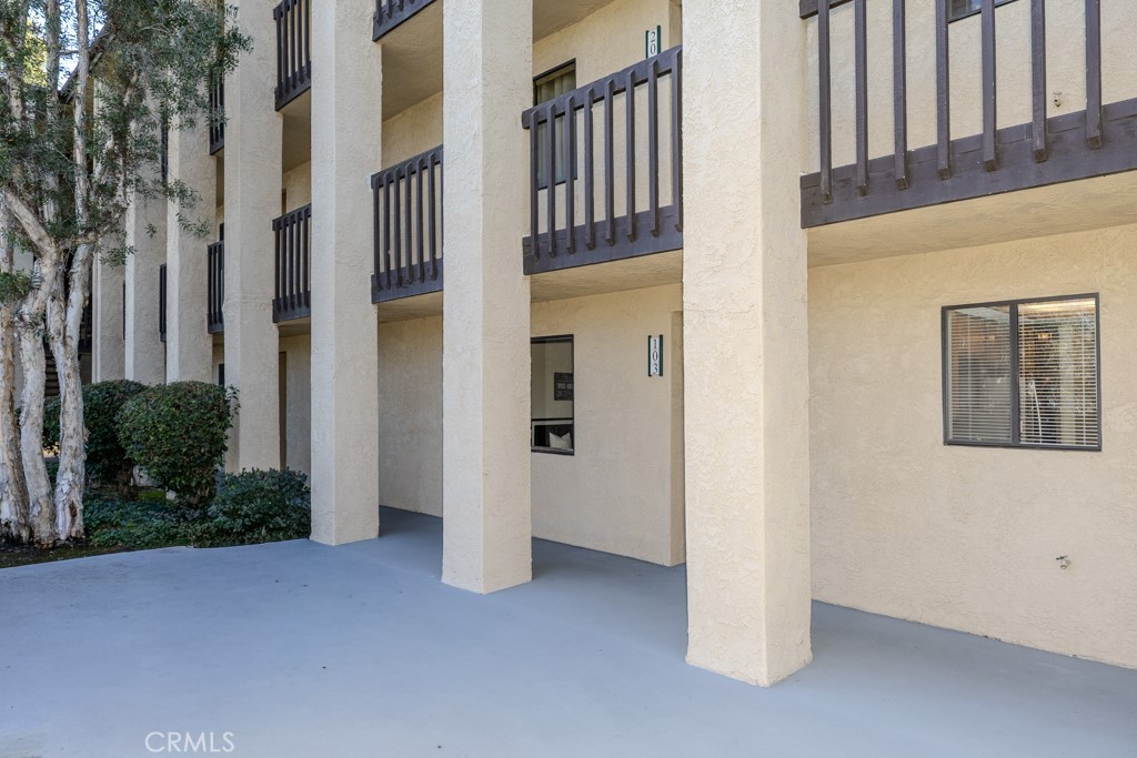 1460 E Willow Street 103