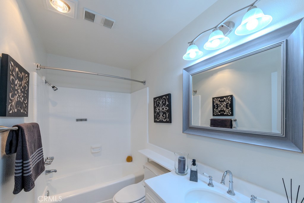 1460 E Willow Street 103