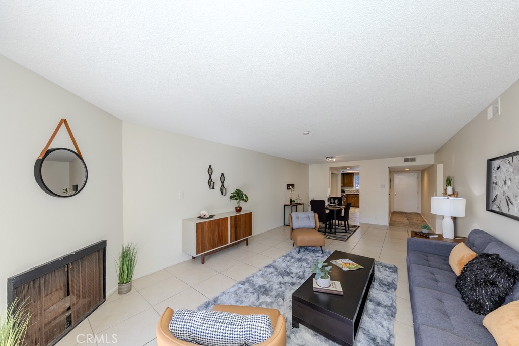 1460 E Willow Street 103