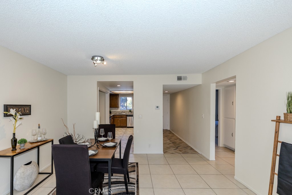 1460 E Willow Street 103