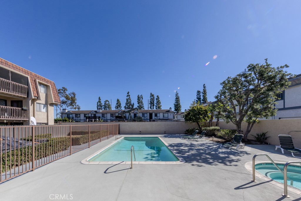 1460 E Willow Street 103