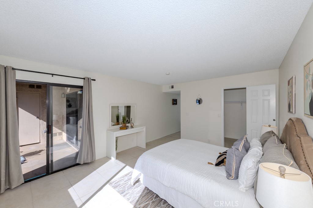 1460 E Willow Street 103