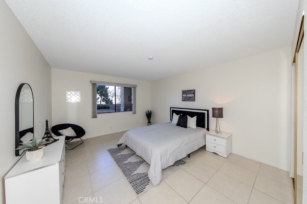 1460 E Willow Street 103