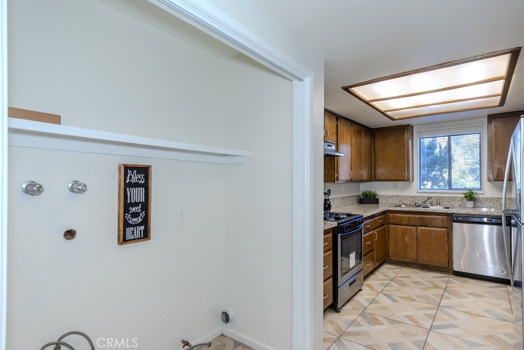 1460 E Willow Street 103