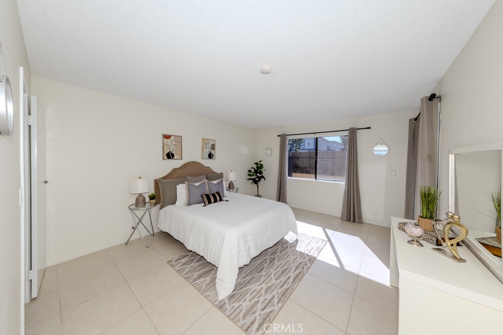 1460 E Willow Street 103