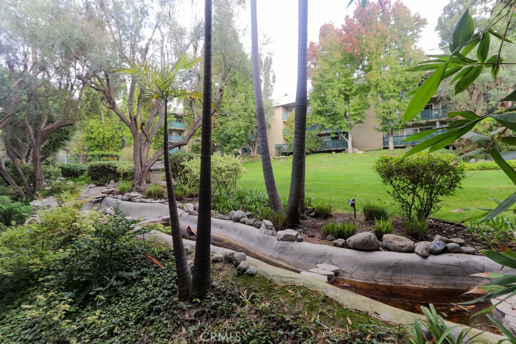 412 N Bellflower Boulevard 122