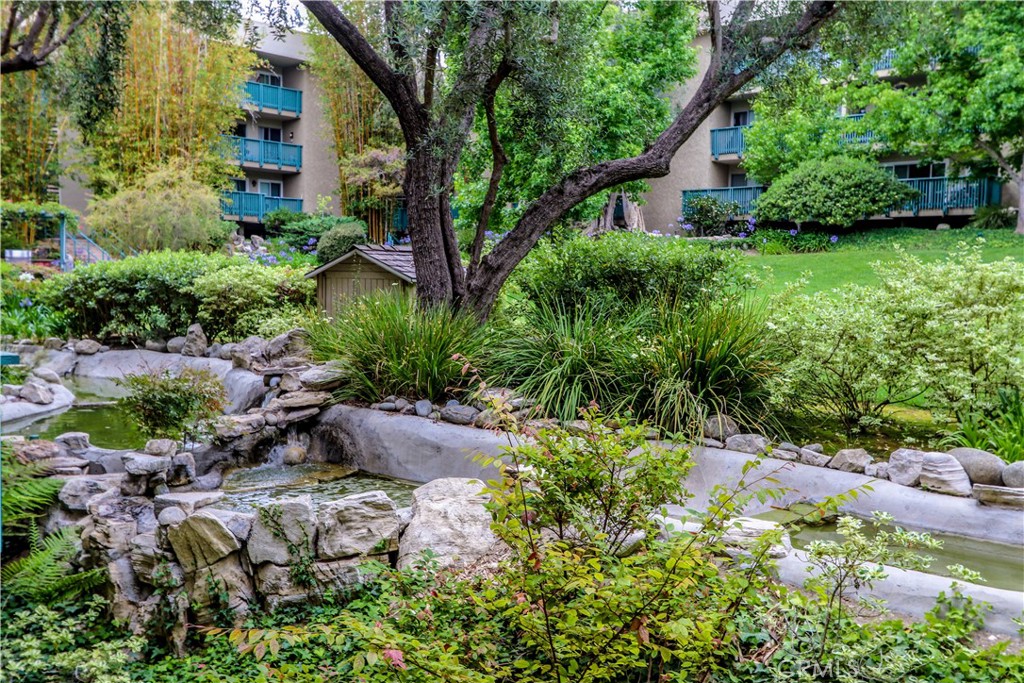 412 N Bellflower Boulevard 122